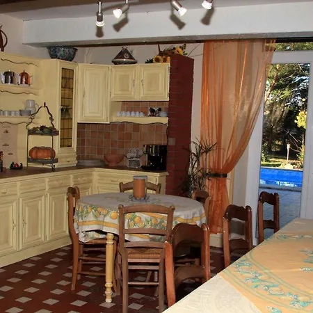 Château La Moune Alojamento de Acomodação e Pequeno-almoço