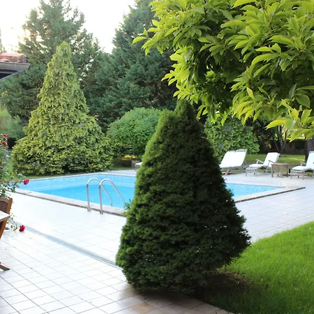 Chateau La Moune Bed & Breakfast Montussan
