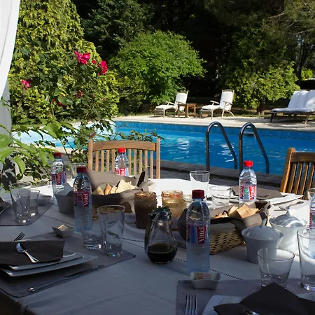Bed & Breakfast Chateau La Moune Montussan