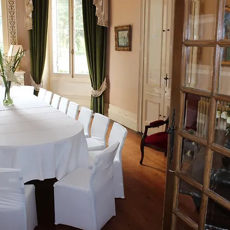 Alojamento de Acomodação e Pequeno-almoço Château La Moune Montussan