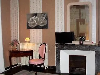 Chateau La Moune Bed and Breakfast Montussan