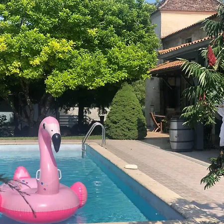 Chateau La Moune 4* Montussan