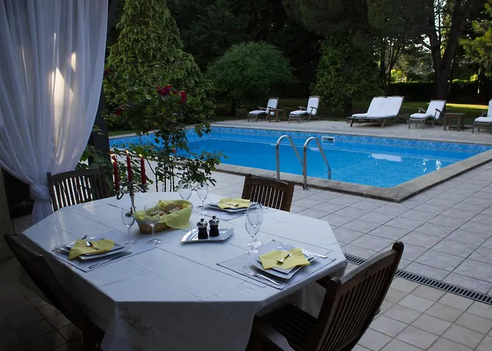 Chateau La Moune 4* Montussan