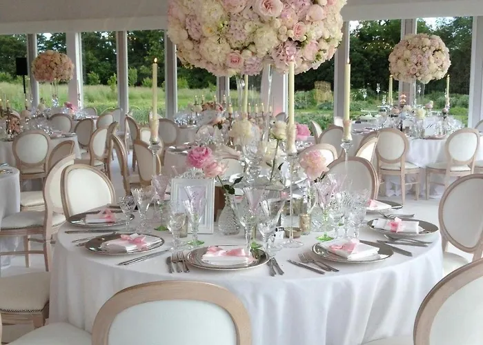 Frühstückspension Chateau La Moune 4*