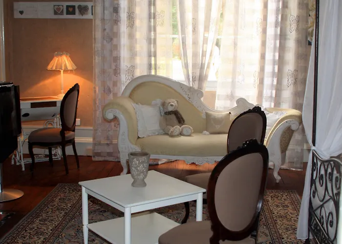 Chateau La Moune Bed & Breakfast Montussan