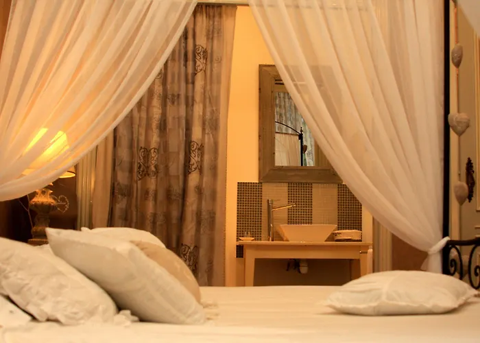 Chateau La Moune Bed & Breakfast Montussan