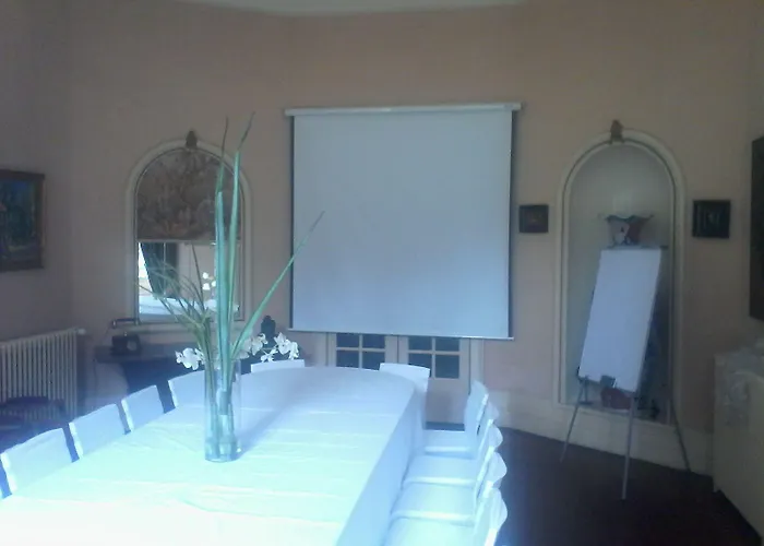 Bed & Breakfast Chateau La Moune 4*