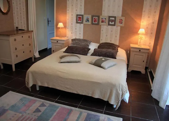 Chateau La Moune Frühstückspension 4*